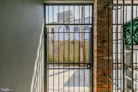 Exterior - 1515 Independence Ave SE, Washington, DC 20003 photo 5 of 5
