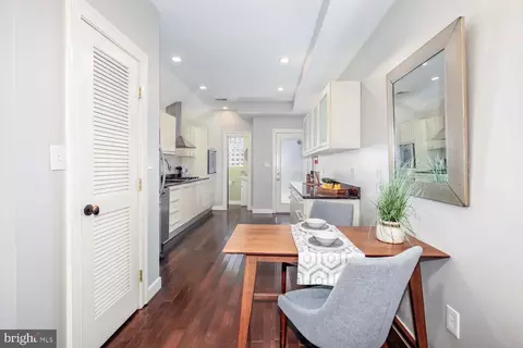Entry Way - 1515 Independence Ave SE, Washington, DC 20003 photo 5 of 7