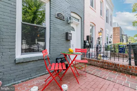 Exterior - 1515 Independence Ave SE, Washington, DC 20003 photo 3 of 5