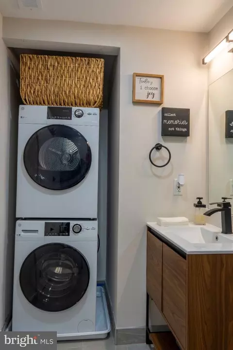 Other - 919 12th St NE #305, Washington, DC 20002 photo 3 of 4