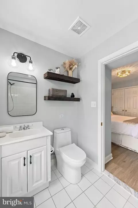 Bath - 515 9th St SE, Washington, DC 20003 photo 1 of 2