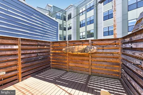 Exterior - 1225 E St SE, Washington, DC 20003 photo 6 of 7