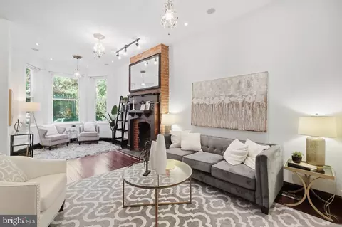 1128 Park Rd NW, Washington, DC 20010