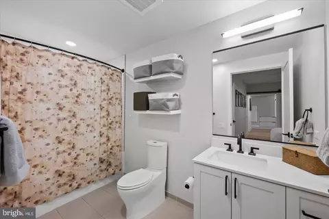 Bath - 1211 Van St SE #601, Washington, DC 20003 photo 2 of 2