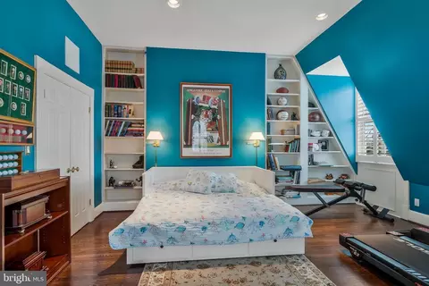 Bedroom - 3230 Volta Pl NW, Washington, DC 20007 photo 2 of 7