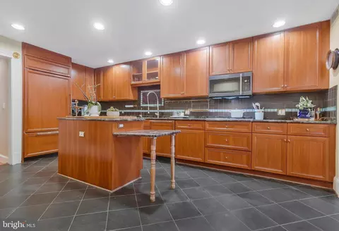 Kitchen - 3230 Volta Pl NW, Washington, DC 20007 photo 4 of 4
