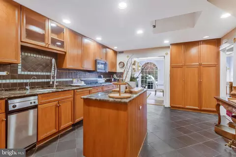 Kitchen - 3230 Volta Pl NW, Washington, DC 20007 photo 3 of 4