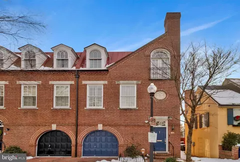 Exterior - 3230 Volta Pl NW, Washington, DC 20007 photo 4 of 4