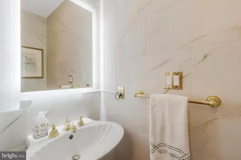 Bath - 3230 Volta Pl NW, Washington, DC 20007 photo 5 of 5