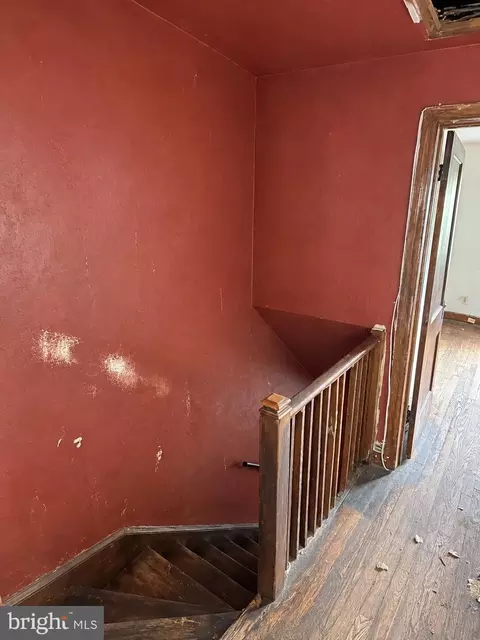 Entry Way - 926 15th St SE, Washington, DC 20003 photo 7 of 9