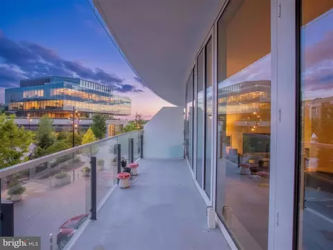 601 Wharf St SW #204, Washington, DC 20024