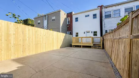 Exterior - 1830 M St NE, Washington, DC 20002 photo 3 of 4