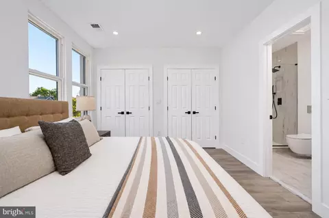 Bedroom - 1830 M St NE, Washington, DC 20002 photo 2 of 6
