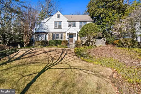4335 Cathedral Ave NW, Washington, DC 20016