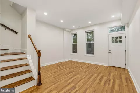 Living - 113 15th St SE, Washington, DC 20003 photo 1 of 3