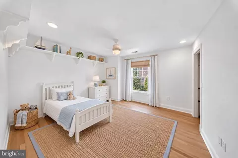 Bedroom - 5000 Macarthur Ct NW, Washington, DC 20016 photo 7 of 9