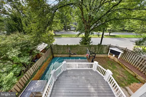 Exterior - 5000 Macarthur Ct NW, Washington, DC 20016 photo 7 of 11
