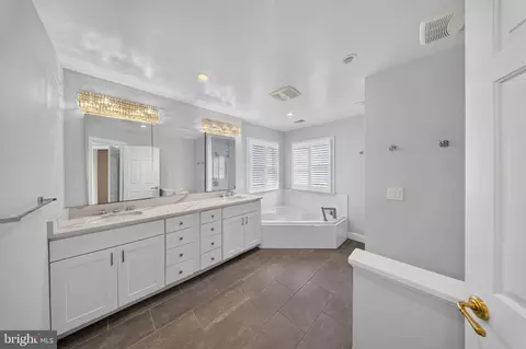 Entry Way - 5000 Macarthur Ct NW, Washington, DC 20016 photo 9 of 10