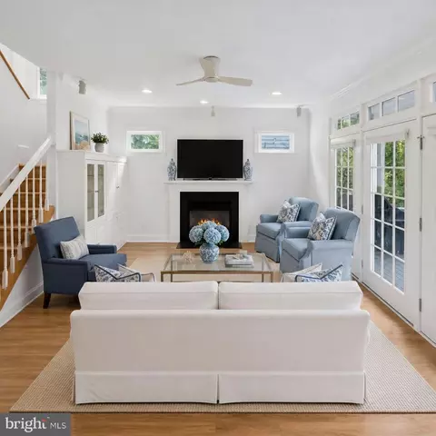 Living - 5000 Macarthur Ct NW, Washington, DC 20016 photo 1 of 5