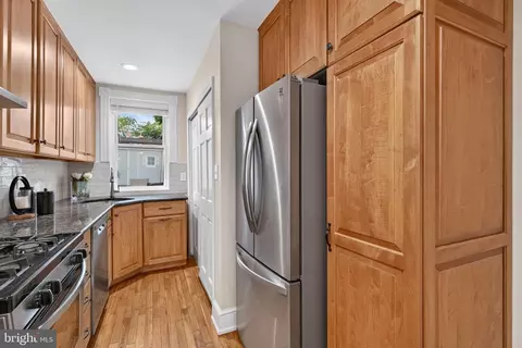 Kitchen - 524 4th St SE, Washington, DC 20003 photo 3 of 6
