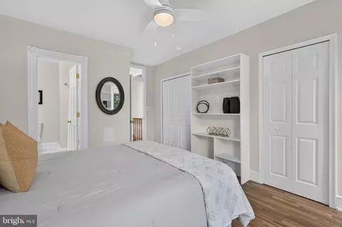 Bedroom - 524 4th St SE, Washington, DC 20003 photo 3 of 6