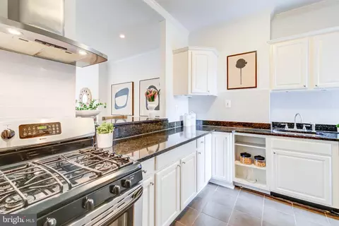 Kitchen - 822 7th St NE #2, Washington, DC 20002 photo 3 of 4