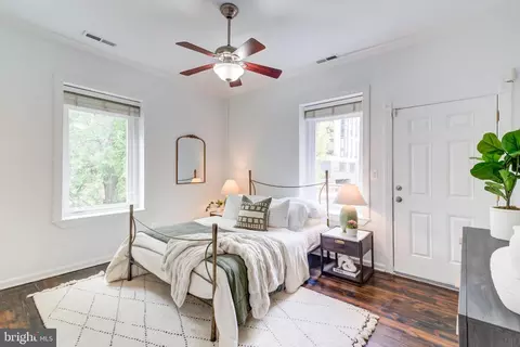 Bedroom - 822 7th St NE #2, Washington, DC 20002 photo 1 of 7
