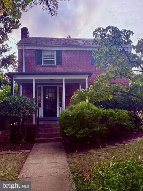 4526 NW 44th St NW, Washington, DC 20016