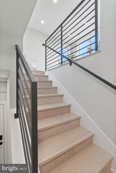 Entry Way - 2019 M St NE #PH9, Washington, DC 20002 photo 1 of 3
