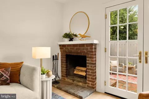 2 Browns Ct SE, Washington, DC 20003 photo 5