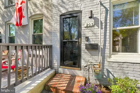 Exterior - 203 17th St SE, Washington, DC 20003 photo 2 of 5