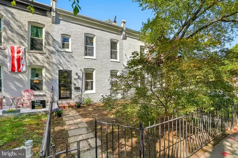 Other - 203 17th St SE, Washington, DC 20003 photo 2 of 8