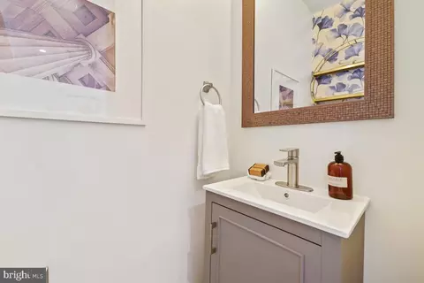 Bath - 817 20th St NE, Washington, DC 20002 photo 1 of 4