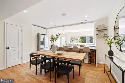 Dining - 817 20th St NE, Washington, DC 20002 photo 2 of 3