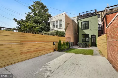 Exterior - 421 4th St NE, Washington, DC 20002 photo 3 of 8