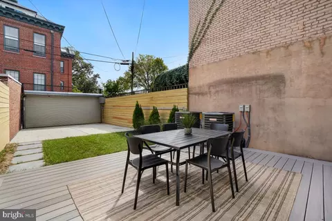 Exterior - 421 4th St NE, Washington, DC 20002 photo 5 of 8