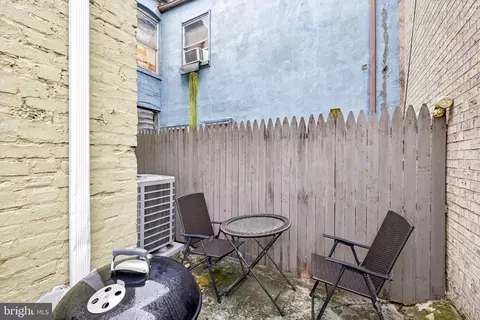 Exterior - 813 12th St NE, Washington, DC 20002 photo 4 of 11