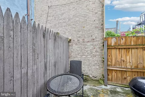 Exterior - 813 12th St NE, Washington, DC 20002 photo 7 of 11