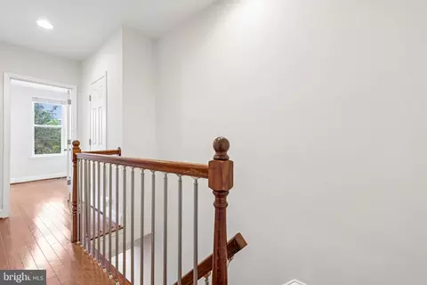 Entry Way - 813 12th St NE, Washington, DC 20002 photo 3 of 3