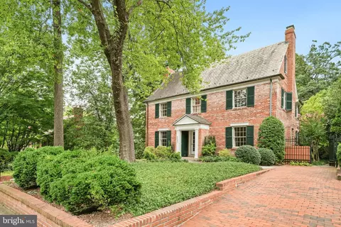2721 31st Pl NW, Washington, DC 20008