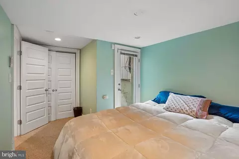 Bedroom - 914 C St NE, Washington, DC 20002 photo 4 of 5