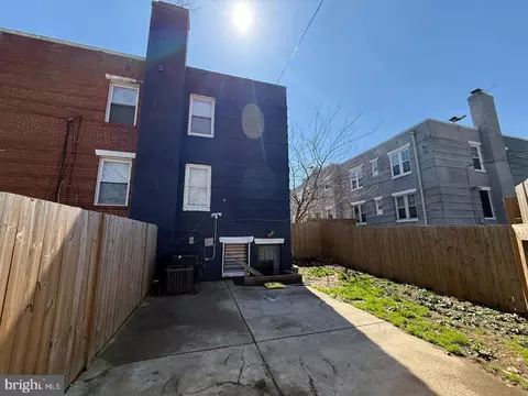 Exterior - 4636 Hillside Rd SE, Washington, DC 20019 photo 4 of 7