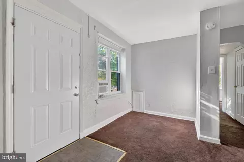 Entry Way - 4636 Hillside Rd SE, Washington, DC 20019 photo 4 of 9
