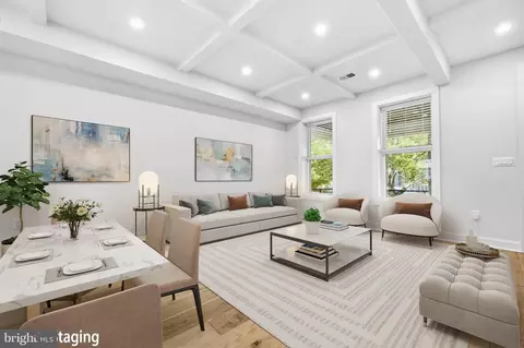 Living - 907 L St NE, Washington, DC 20002 photo 3 of 4