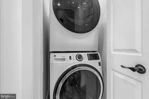 Other - 907 L St NE, Washington, DC 20002 photo 4 of 10