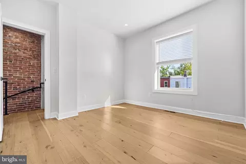 Bedroom - 907 L St NE, Washington, DC 20002 photo 3 of 5