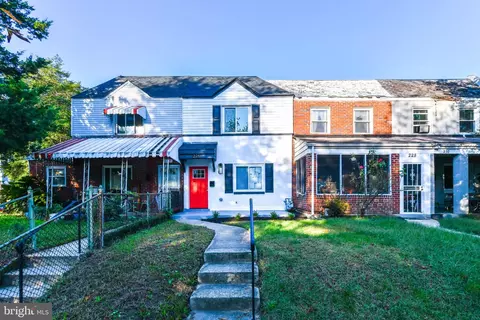 226 34th St NE, Washington, DC 20019