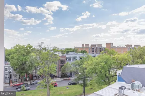 View/Area - 1332 G St SE #3, Washington, DC 20003 photo 1 of 2