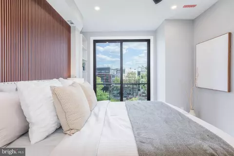Bedroom - 1332 G St SE #3, Washington, DC 20003 photo 6 of 9