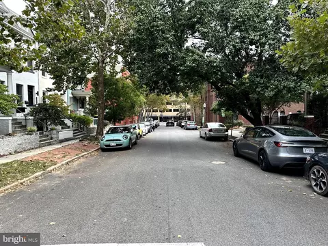 Exterior - 3520 W Pl Nw NW #202, Washington, DC 20007 photo 5 of 5